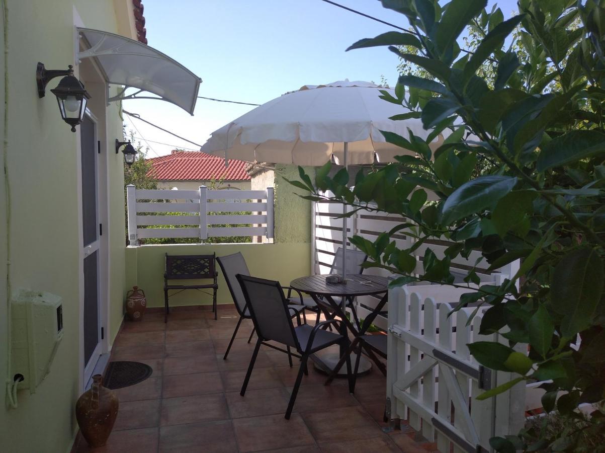 Granny'S Home Roussopoulio Εξωτερικό φωτογραφία
