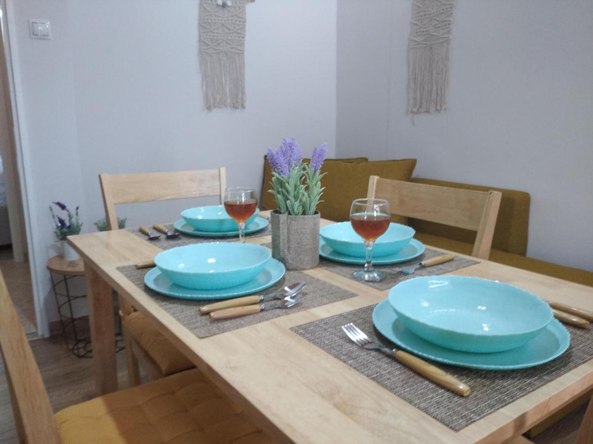 Granny'S Home Roussopoulio Εξωτερικό φωτογραφία