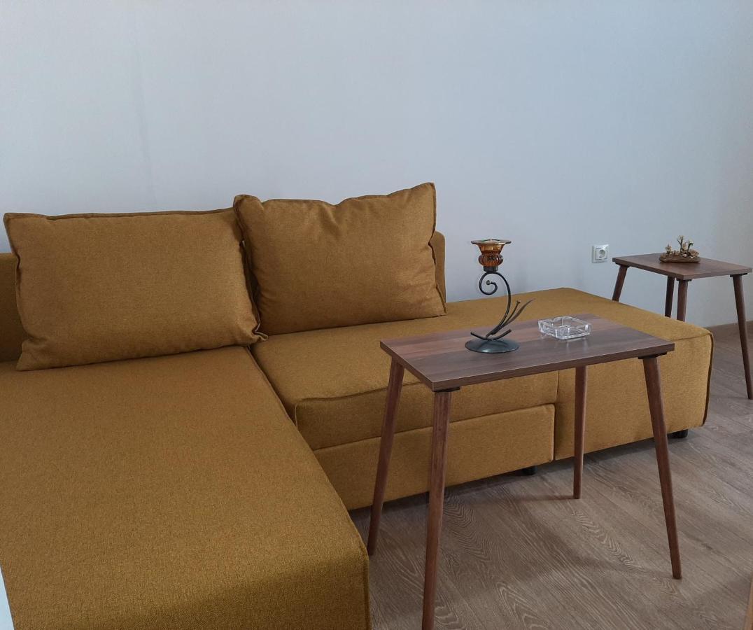 Granny'S Home Roussopoulio Εξωτερικό φωτογραφία