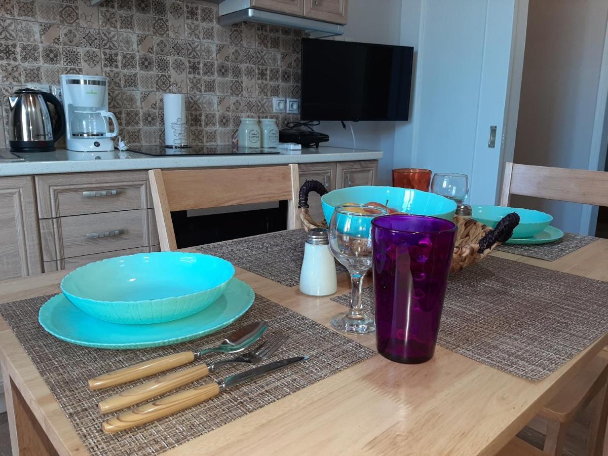 Granny'S Home Roussopoulio Εξωτερικό φωτογραφία